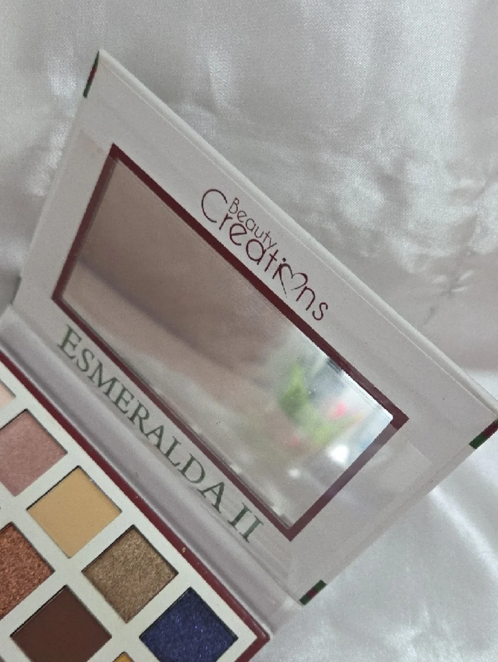 Beauty Creations Esmeralda II Eyeshadow Palette - Multi-Color